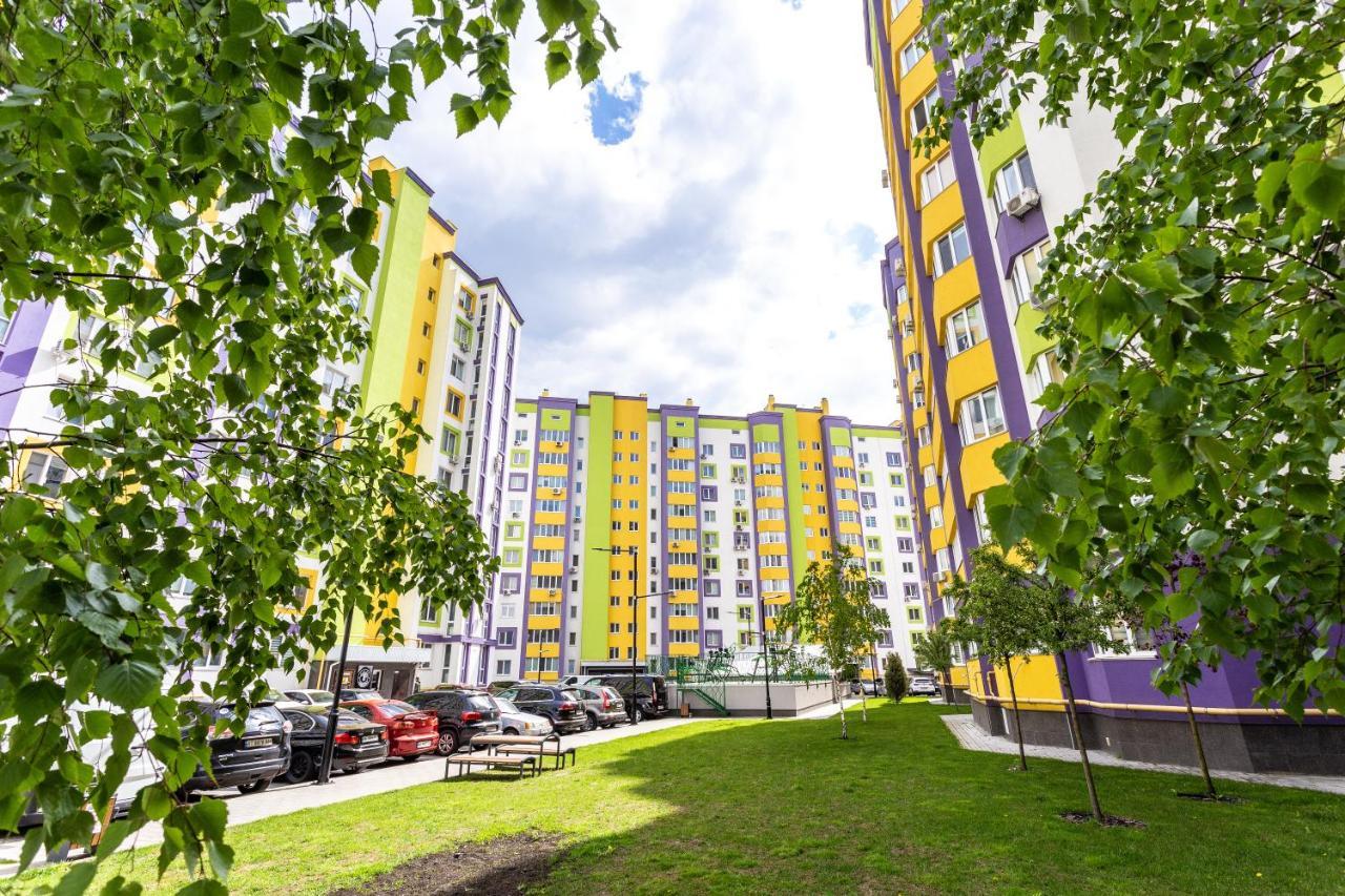 0157 Новая квартира рядом с аэропортом Жуляны Киев Экстерьер фото